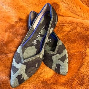 Rothy’s women size 9.5 The Point, green camouflage